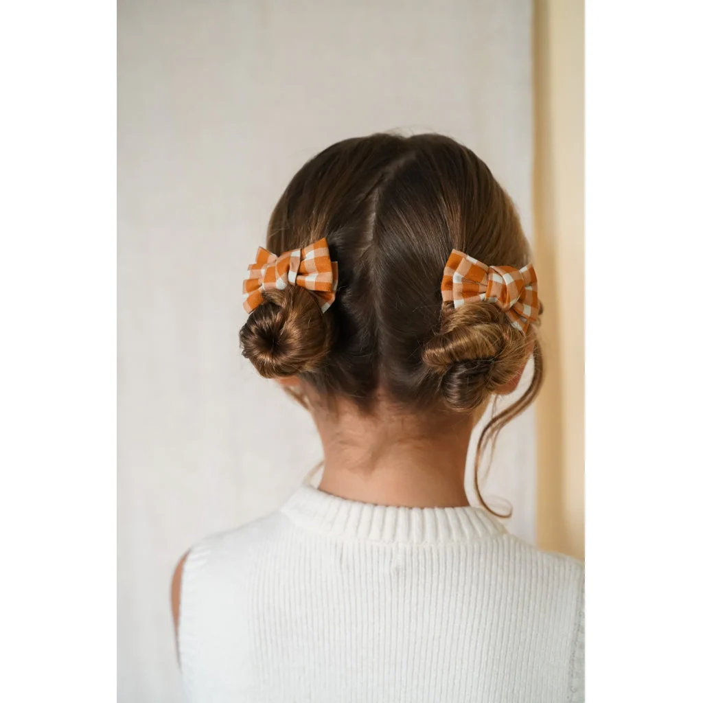 Pigtail_Bow_Hair_Clips_set_of_2-Hair_accessories-GCO2147-Sienna_Gingham-3_e9bf6e17-8663-4268-b65f-baf6ee03bcd8_1024x1024 Šnale sa mašnom set od 2 Sienna Gingham - Image 4